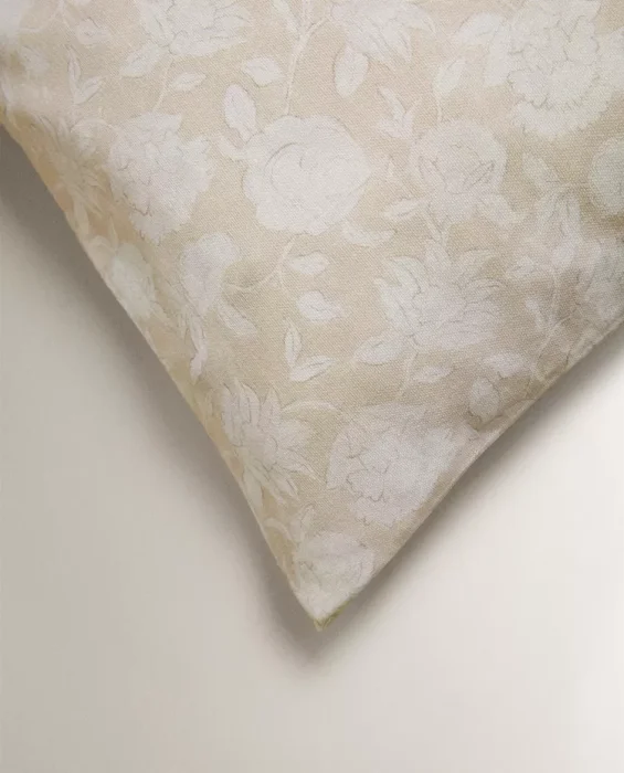 FUNDA COJÍN FLORES en Multicolor - Textiles, Uruguay | Zara Home, vista 3