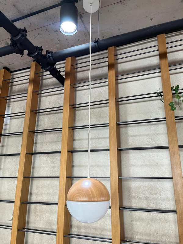 Lámpara Colgante Sintonia Especial en Madera natural - Lámparas colgantes, Uruguay | Berna home, vista 3