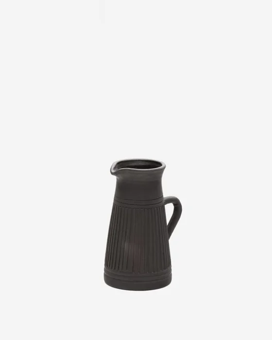 Jarrón Menre de terracota con acabado negro 26 cm en Negro - Jarrones, Uruguay | Kavehome
