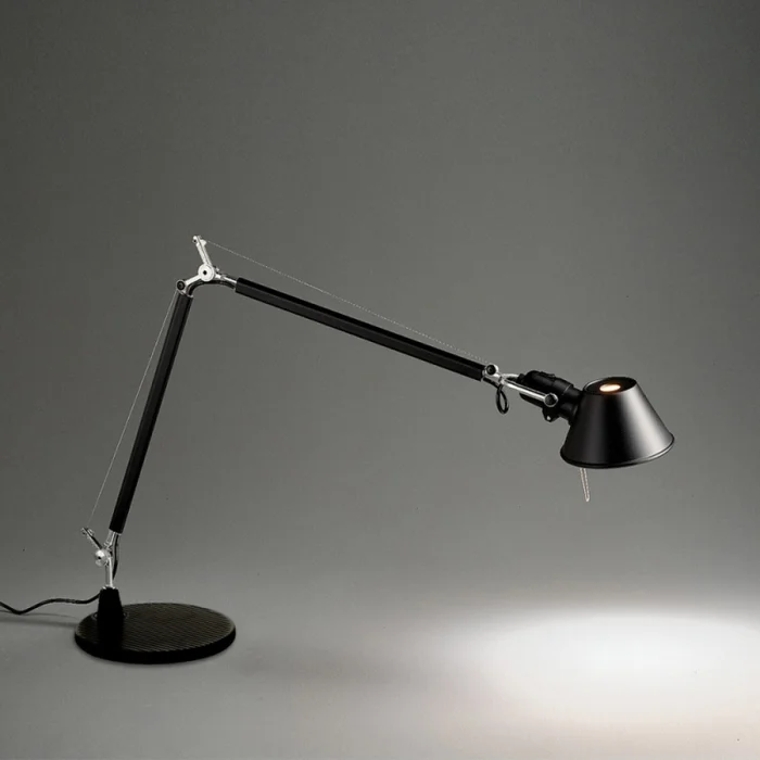 Lámpara de Mesa Charlotte Negra en Negro - Lámparas de mesa, Uruguay | Serlux, vista 6