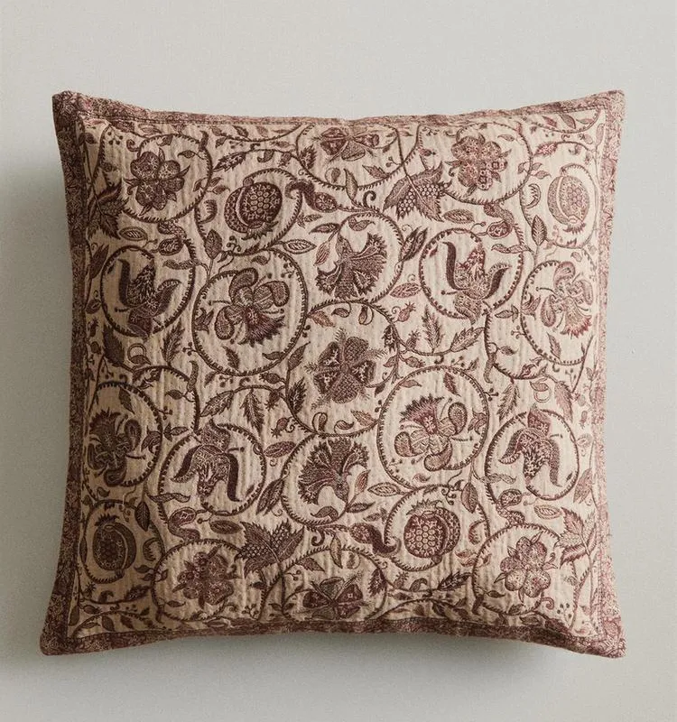 FUNDA COJÍN JACQUARD en Beige - Textiles, Uruguay | Zara Home