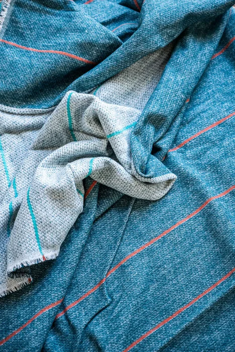 MANTA AUSTRIACA BLUE DENIM - ORANGE STRIPES - 2.00 X 1.40 MTS en Multicolor - Textiles, Uruguay | La Iberica, vista 3