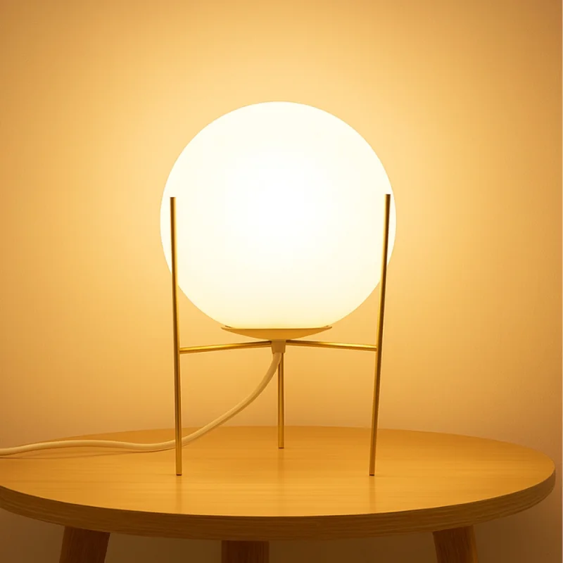 Luminaria de Mesa Pireo Blanca en Negro - Lámparas de mesa, Uruguay | Serlux, vista 4