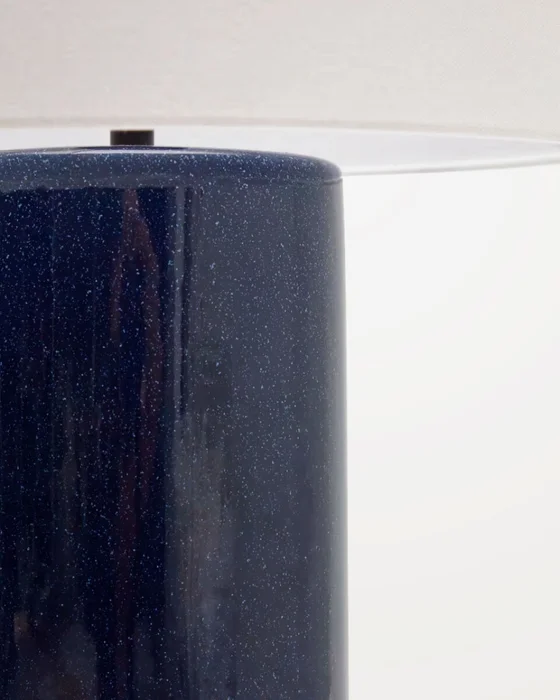 Lámpara de mesa Toneric de cerámica con acabado - azul y algodón en Azul - Lámparas de mesa, Uruguay | Kavehome, vista 5