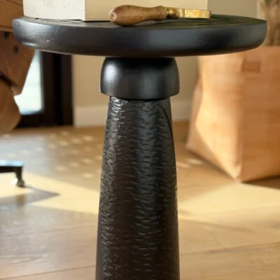 Mesa lateral negra en Negro - Muebles, Uruguay | Dreams On Time, vista 8