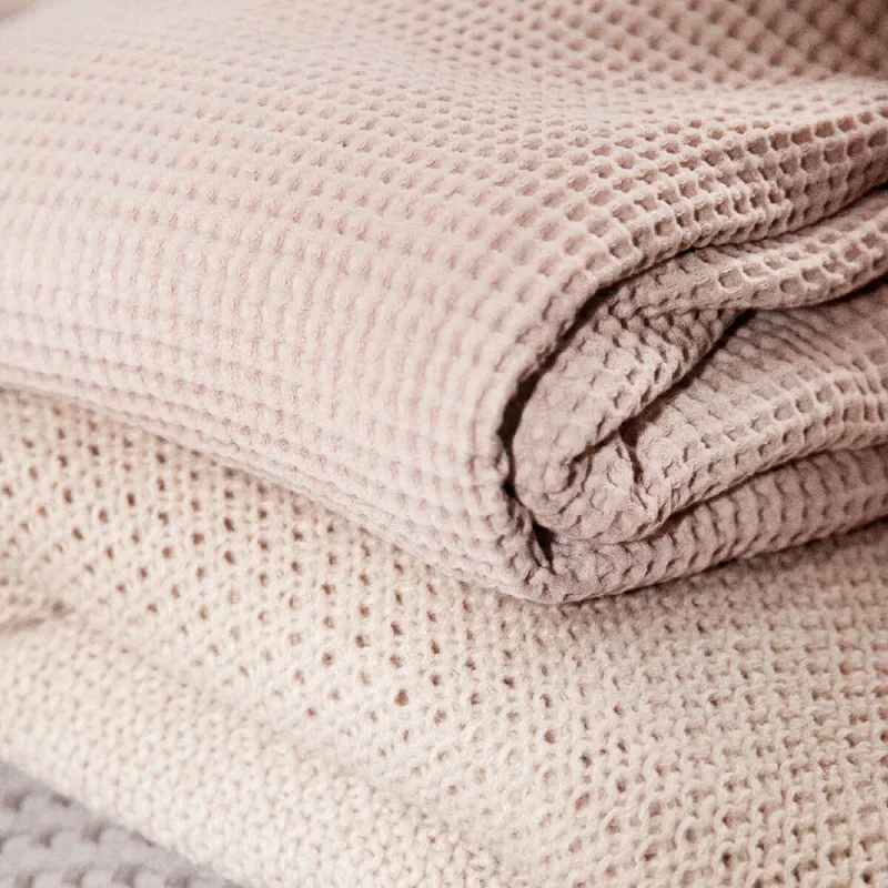 Manta tejida algodón 185x230cm - rosa en Rosa - Textiles, Uruguay | Buho Store