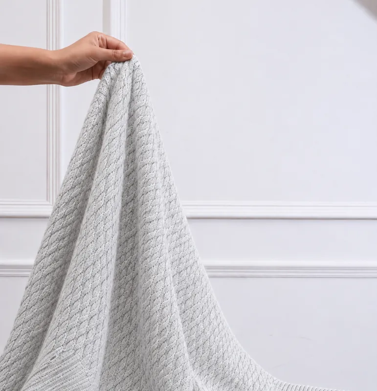 Throw Alma en Gris - Textiles, Uruguay | Decilo con Alma