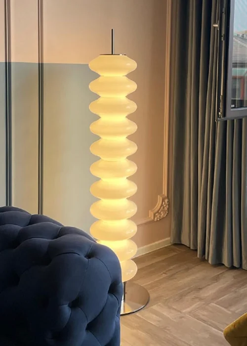 Lámpara Totem en Blanco - Iluminación, Uruguay | CB Studio, vista 2