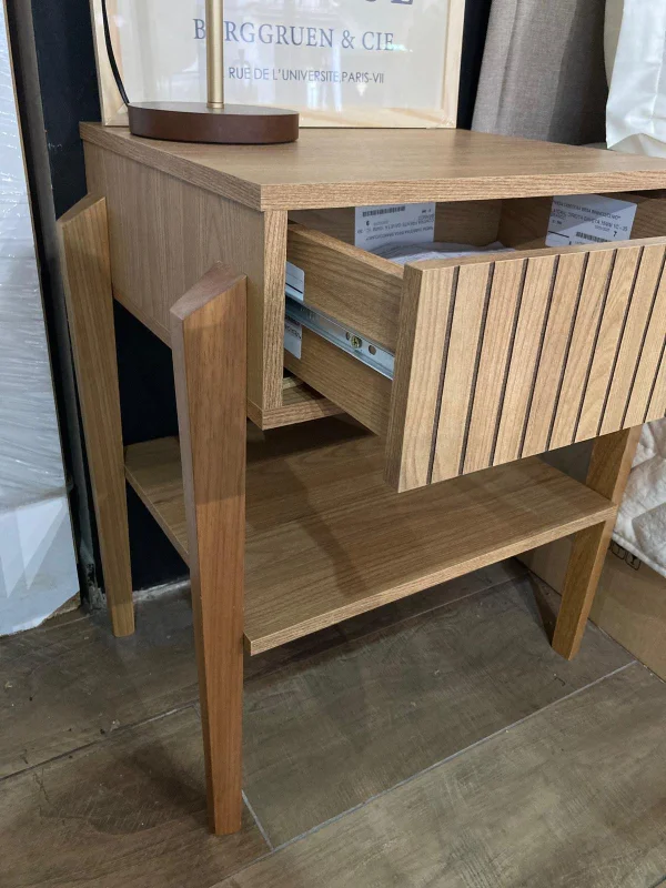 Mesa de Luz Capri - Olmo en Madera natural - Mesas de luz, Uruguay | Berna Home, vista 4