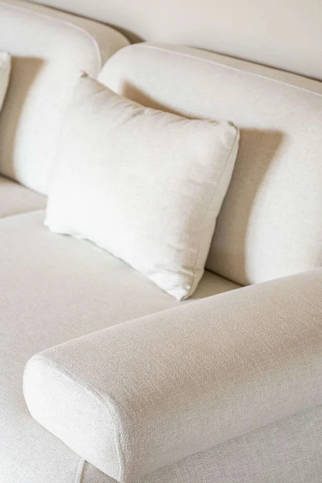 SILLON FOA - LINO ANTIMANCHAS - 3 MTS en Blanco - Sillones y sofás, Uruguay | La Iberica, vista 3
