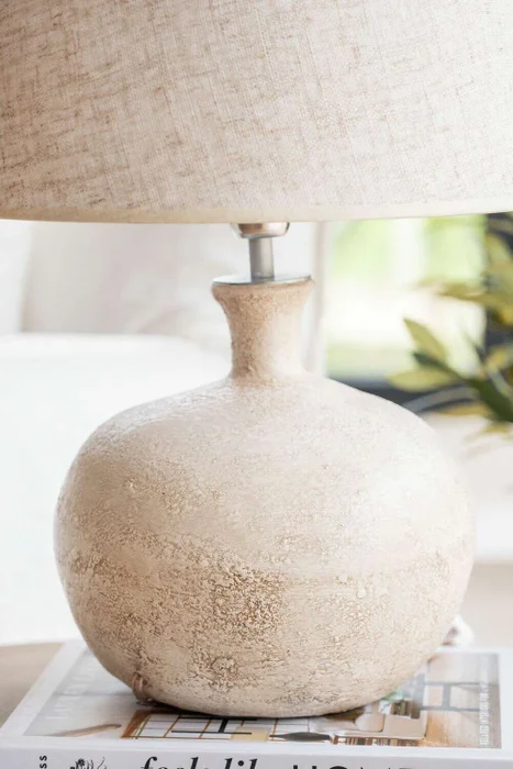 LAMPARA JARRON BEIGE en Beige - Lámparas de mesa, Uruguay | La Iberica, vista 2