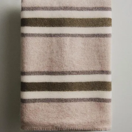 MANTA LANA RAYAS en Marrón - Textiles, Uruguay | Zara Home