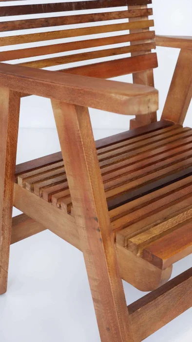 SILLA / BUTACA COPACABANA en Madera natural - Butacas, banquetas y puffs, Uruguay | Fundamento Muebles, vista 3