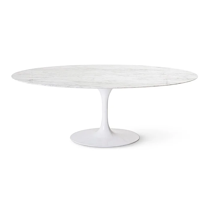 Tulip comedor oval | Eero Saarinen en Negro - Mesas de comedor, Uruguay | Mad for Modern