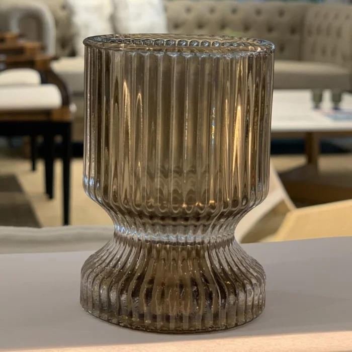 Candelero Tabit De Vidrio Gris en Gris - Decoración, Uruguay | Aihaus