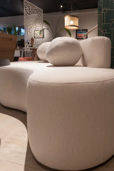 Puff Isa en Beige - Sillones y sofás, Uruguay | Furest, vista 5