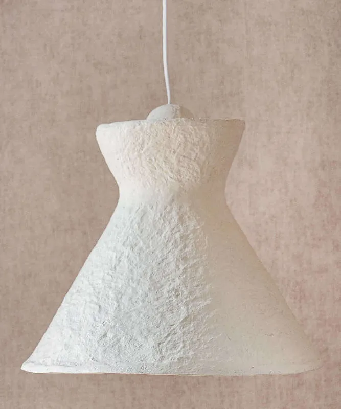 LAMPARA DE TECHO ADA - PAPEL MACHE en Blanco - Lámparas colgantes, Uruguay | La Iberica
