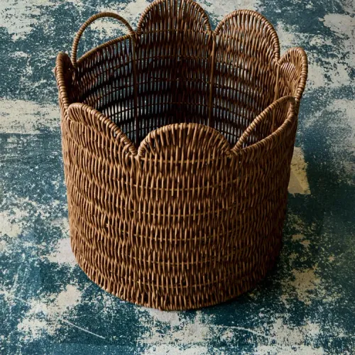 CESTA REDONDA ONDAS PLÁSTICO RECICLADO, Uruguay | Zara Home