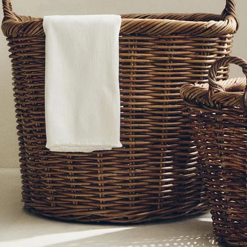 CESTA RATÁN CUADRADA - Canastos, Uruguay | Zara Home