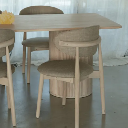 SILLA EMMA ROBLE TAPIZADA, Uruguay | Masinfinito Casa