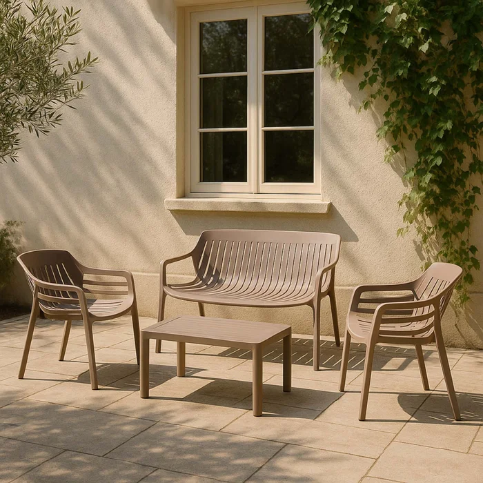Set De Living Exterior Polipropileno Marron Mileto en Beige - Muebles para el exterior, Uruguay | Divino