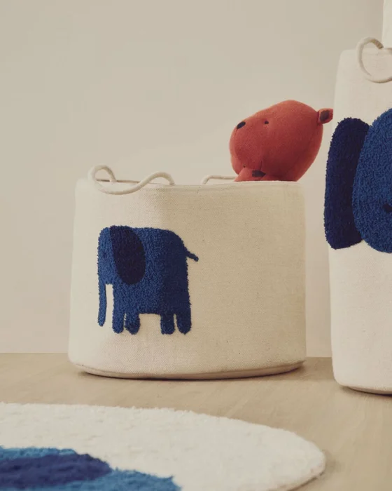 Cesta Tandani de algodón beige con elefante azul 30 cm en Beige - Canastos, Uruguay | Kavehome, vista 3