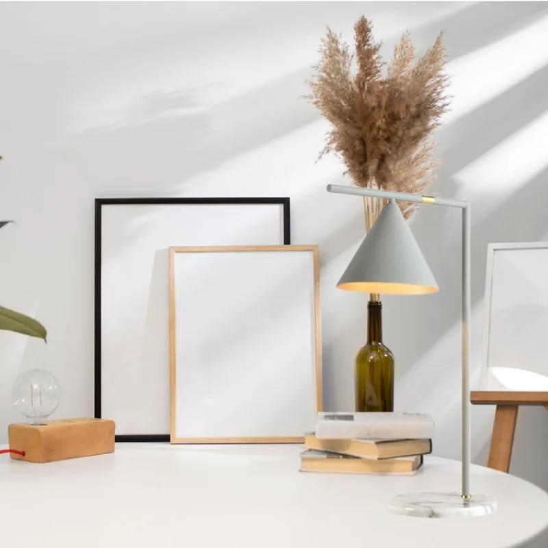 Lámpara de Mesa Stella Base de Mármol Blanca en Amarillo - Lámparas de mesa, Uruguay | Serlux, vista 4