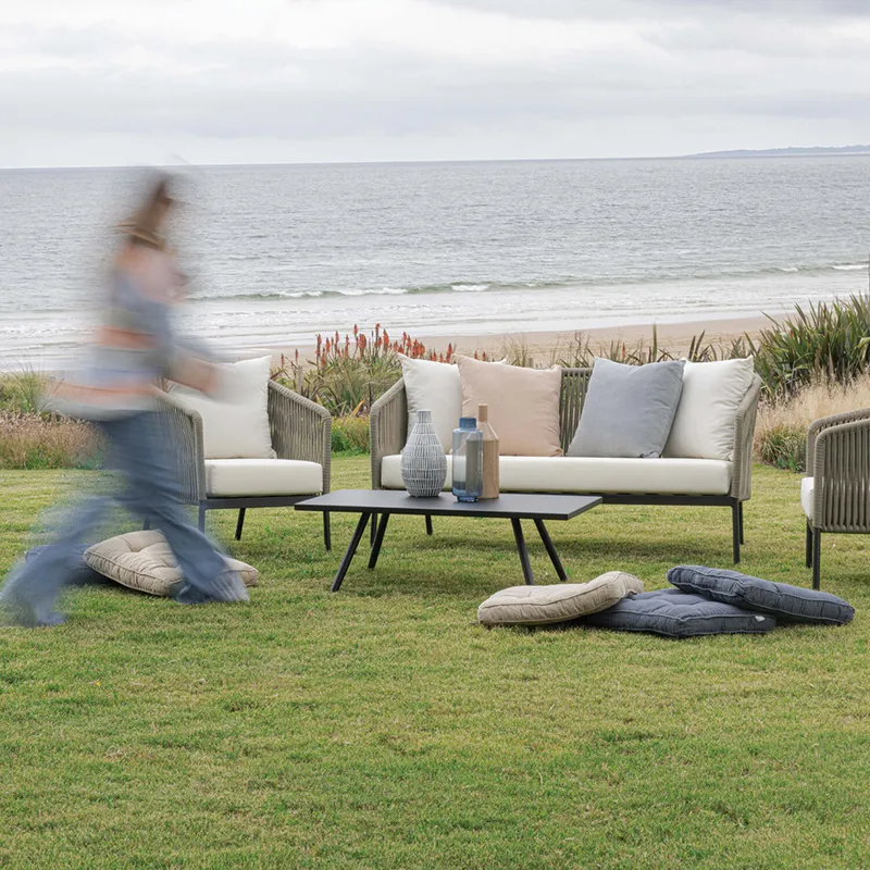 Living de exterior Creta - Sofá en Beige - Sillones y sofás, Uruguay | Walnut