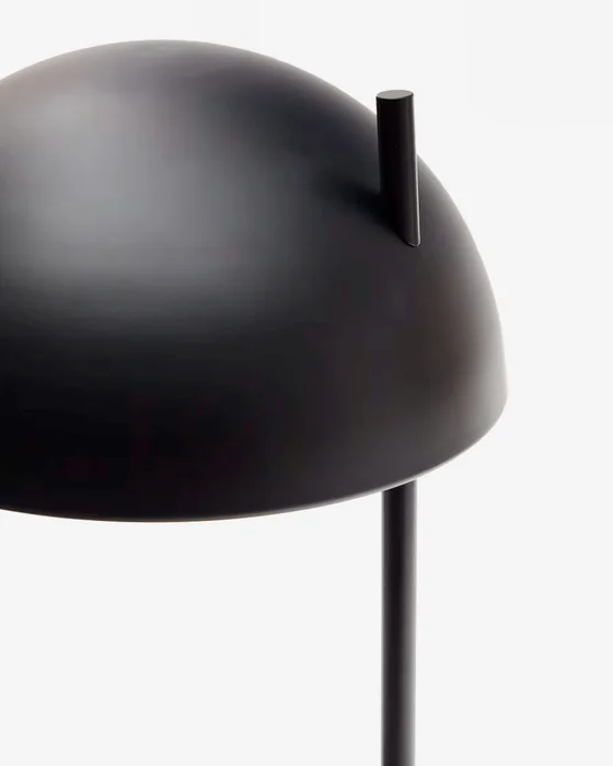 Lámpara de mesa Catlar de madera de fresno y metal - con acabado pintado negro en Negro - Lámparas de mesa, Uruguay | Kavehome, vista 6