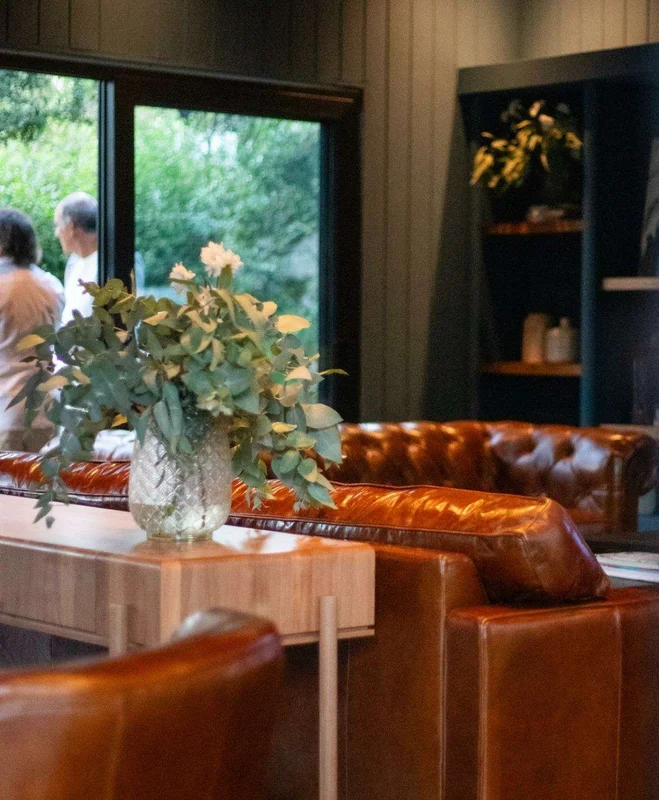 SILLON CUERO ITALIANO - 3 CUERPOS en Marrón - Sillones y sofás, Uruguay | La Iberica, vista 11