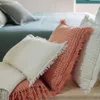 Almohadón Shallow 100% algodón - blanco de 45 x 45 cm en Blanco - Textiles, Uruguay | Kavehome, vista 2 de 4
