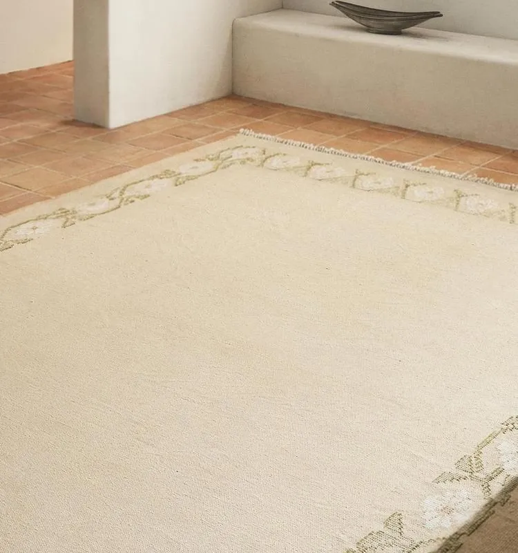 ALFOMBRA JACQUARD FLORES - Textiles, Uruguay | Zara Home