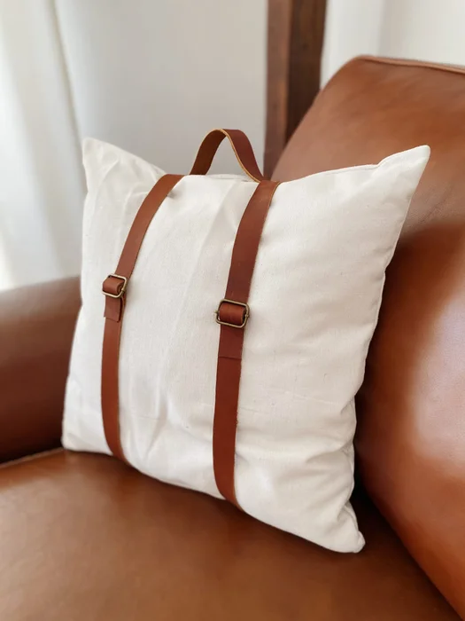 Correas leather bag simple - Textiles, Uruguay | Dreams On Time