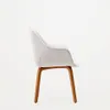 Silla Aleli de chenilla beige y patas de madera maciza de fresno con acabado nogal en Beige - Sillas, Uruguay | Kavehome, vista 8 de 10