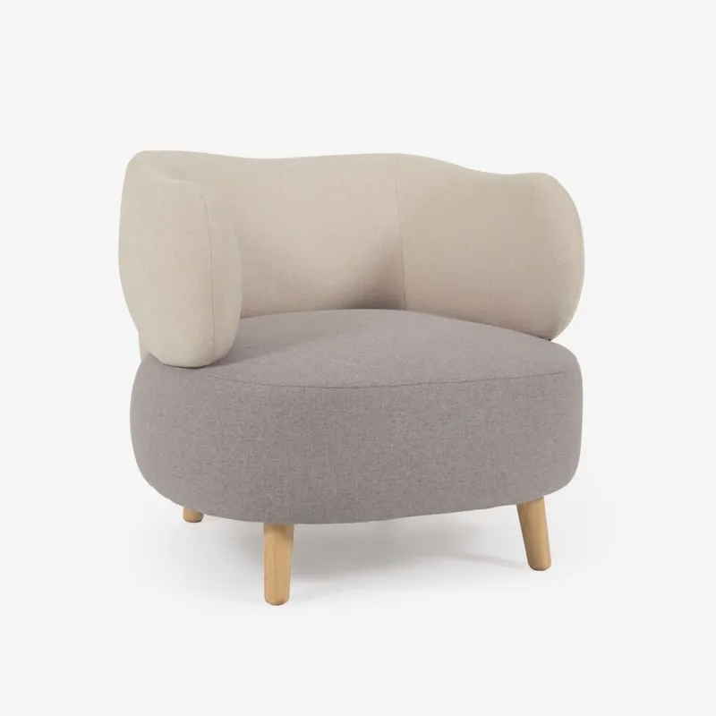 Butaca Luisa - gris y beige con patas de madera maciza de caucho en Beige, Gris - Butacas, banquetas y puffs, Uruguay | Kavehome