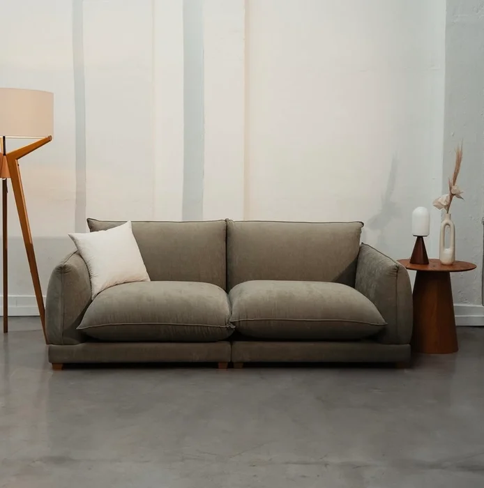 Sofá Marenco 3 Cuerpos (220cm) EASY CLEAN – Verde en Gris - Sillones y sofás, Uruguay | Berna home, vista 2