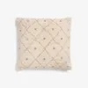 Almohadón Zita 100% algodón pelo beige con rombos y puntos azul - 50 x 50 cm en Beige - Textiles, Uruguay | Kavehome, vista 1 de 4