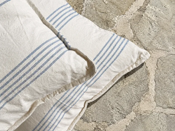 Almohadón Cielo - Textiles, Uruguay | Decilo con Alma, vista 4