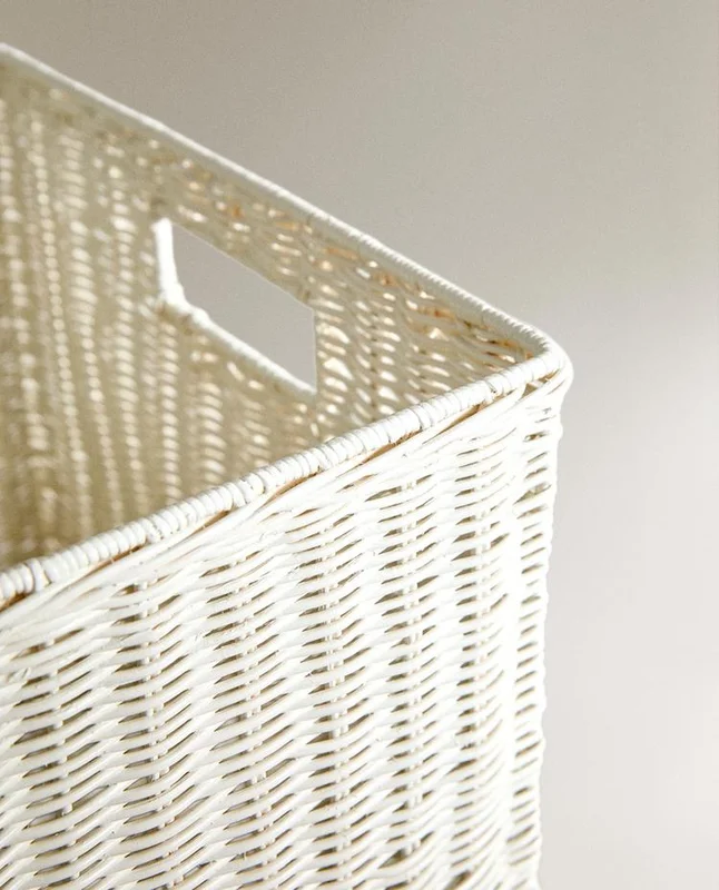 CESTA CUBO RATÁN en Blanco - Canastos, Uruguay | Zara Home, vista 3