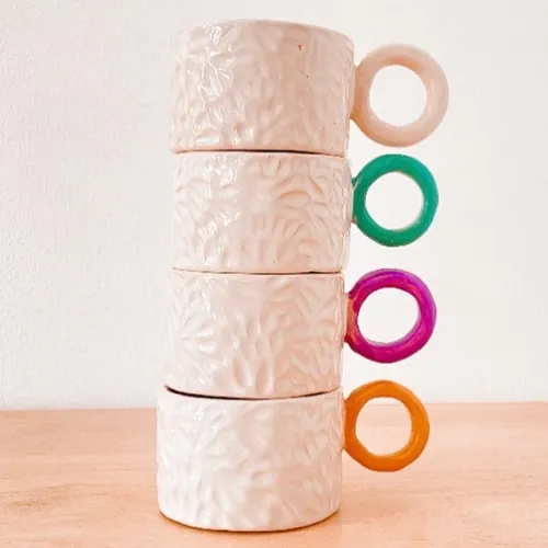 Tazas de cerámica en Turquesa, Amarillo, Violeta, Blanco - Muebles, Uruguay | Decoramuss