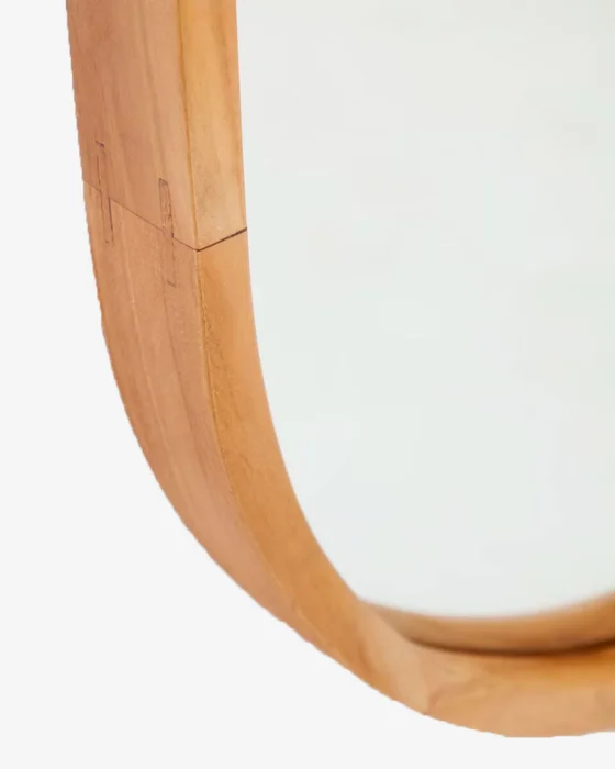 Espejo Magda de madera maciza de teca con acabado natural - Ø 45 x 95 cm en Madera natural - Espejos, Uruguay | Kavehome, vista 3