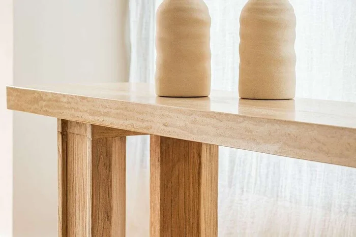 MESA DE ARRIMO / CONSOLA TRAVERTINO - 1.80 MTS en Madera natural - Bibliotecas, Uruguay | La Iberica, vista 10