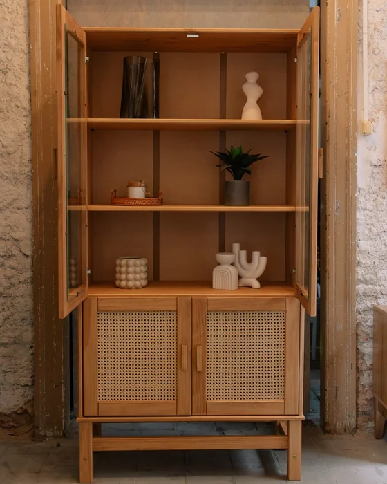 Cristalero 4 Puertas Madera de Pino y Rattan Natural – Linea Yakarta – CON DETALLE en Madera natural - Aparadores y recibidores, Uruguay | Berna Home, vista 5