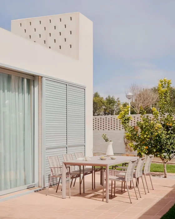 Mesa de exterior Culip de aluminio con acabado marrón - 180 x 90 cm en Marrón - Mesas de comedor, Uruguay | Kavehome, vista 2