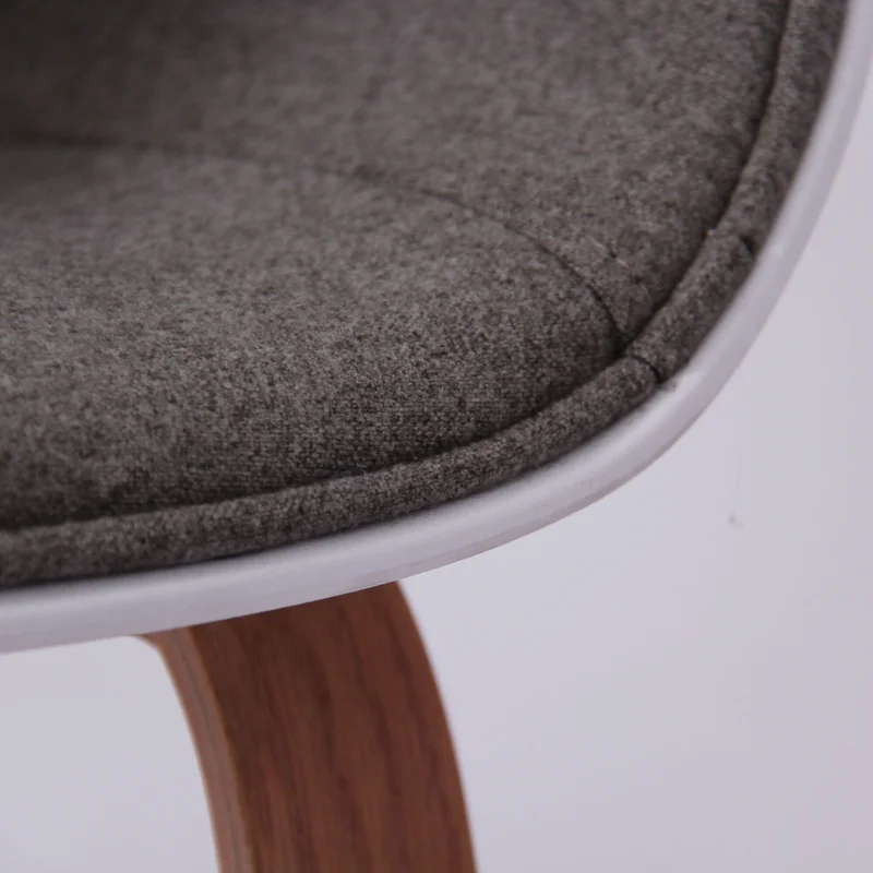 Silla De Comedor Polipropileno-y-madera Gris Gardenia en Gris - Sillas, Uruguay | Divino, vista 5