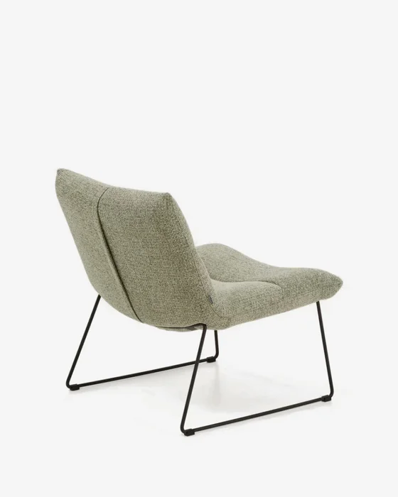 Butaca Asen - de chenilla verde y patas de acero negro FSC 100% en Beige - Butacas, banquetas y puffs, Uruguay | Kavehome, vista 8