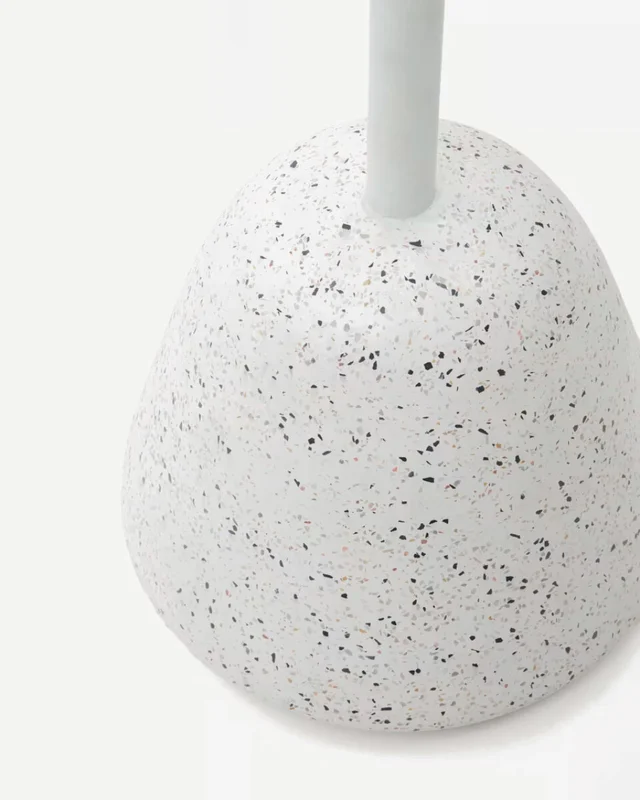 Mesa Saura - redonda de exterior de terrazzo blanco Ø 70 cm en Blanco - Mesas de comedor, Uruguay | Kavehome, vista 6