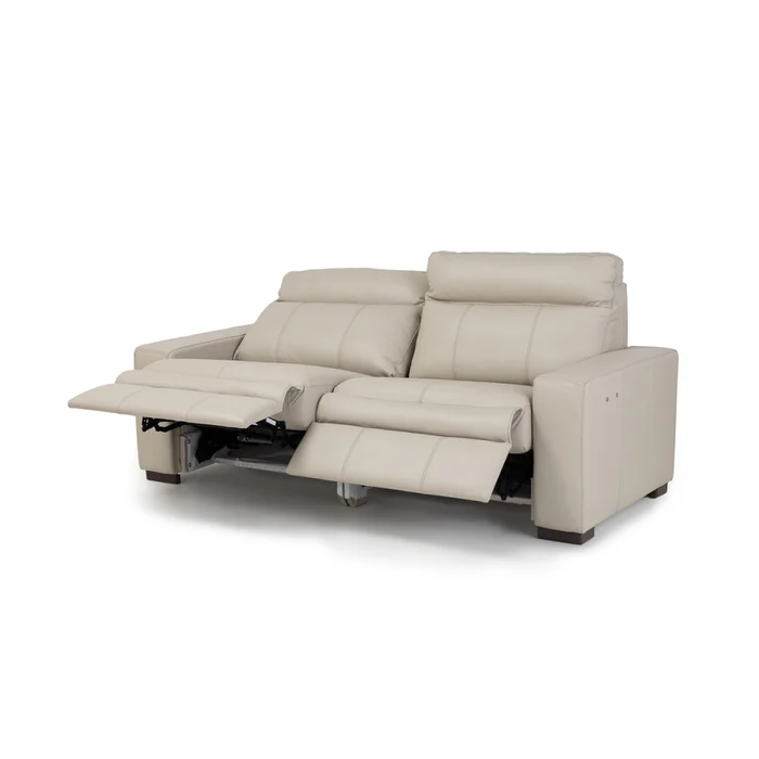 Sofá Bora (Reclinable eléctrico) - Cuero Básico - 2 cuerpos - Arena - (Preventa) en Beige - Sillones y sofás, Uruguay | NYR, vista 2