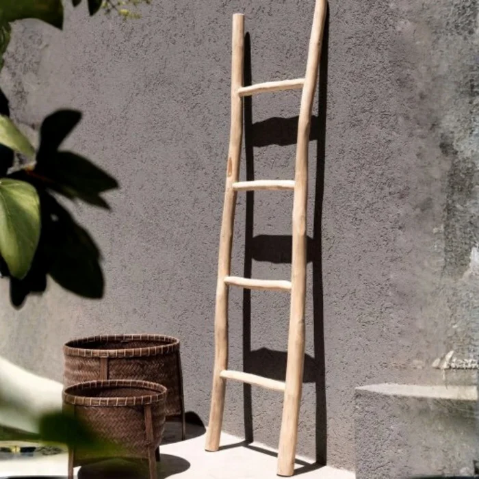 Escalera Decorativa de Teca Tali | Casakos - Butacas, banquetas y puffs, Uruguay | Casakos, vista 5
