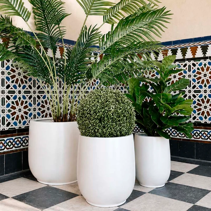 Maceta Mykonos cerámica Grande blanca/negra - Macetas, Uruguay | Alta Gracia Deco, vista 5
